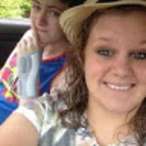 Meet your Posher, Kendra